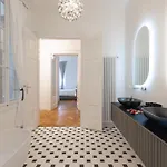 Jonathan Luxury Station Apartment *