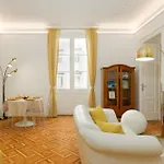 Jonathan Luxury Station * Triest