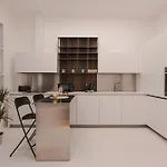 Apartment Jonathan Luxury Station