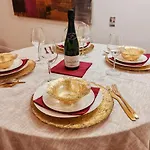 Jonathan Luxury Station Apartment *