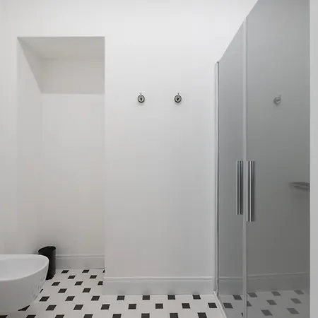 Jonathan Luxury Station 公寓 的里雅斯特