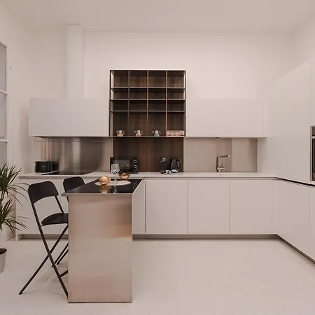 Apartamento Jonathan Luxury Station