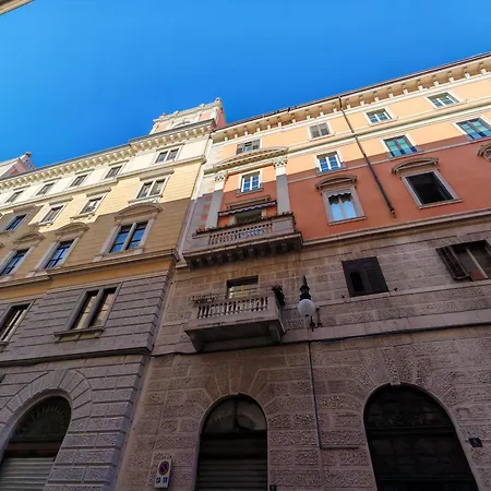 Jonathan Luxury Station * ترييستي