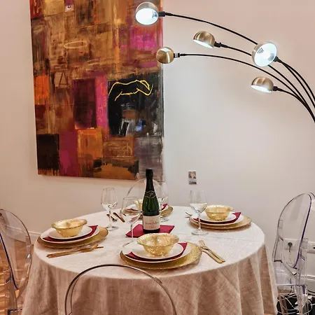 Jonathan Luxury Station شقة *