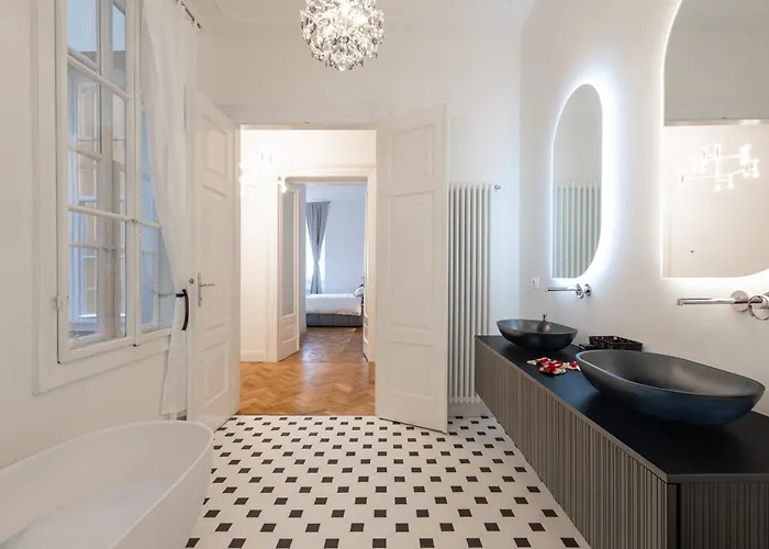 Jonathan Luxury Station 公寓 *